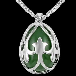 Green Aventurine Pendant Necklace